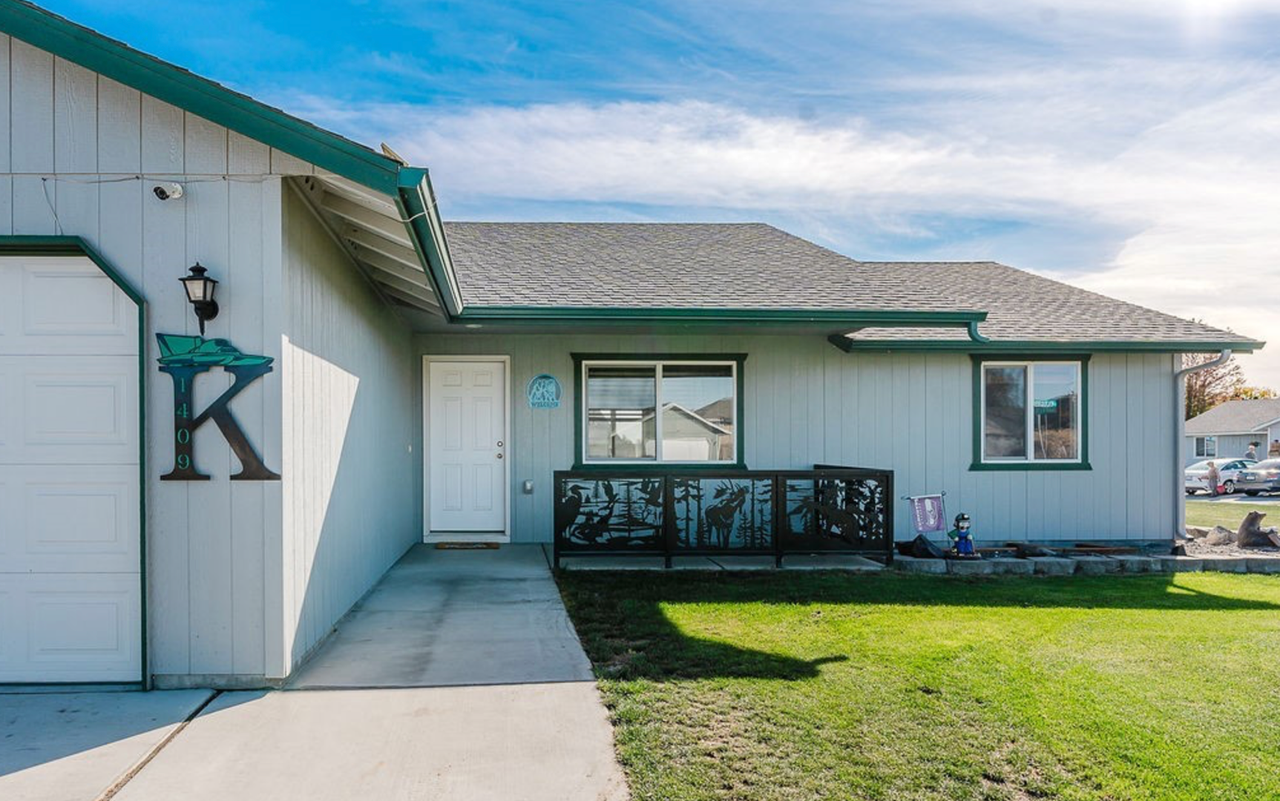 1409 W Electra St - Photo 3 of 21