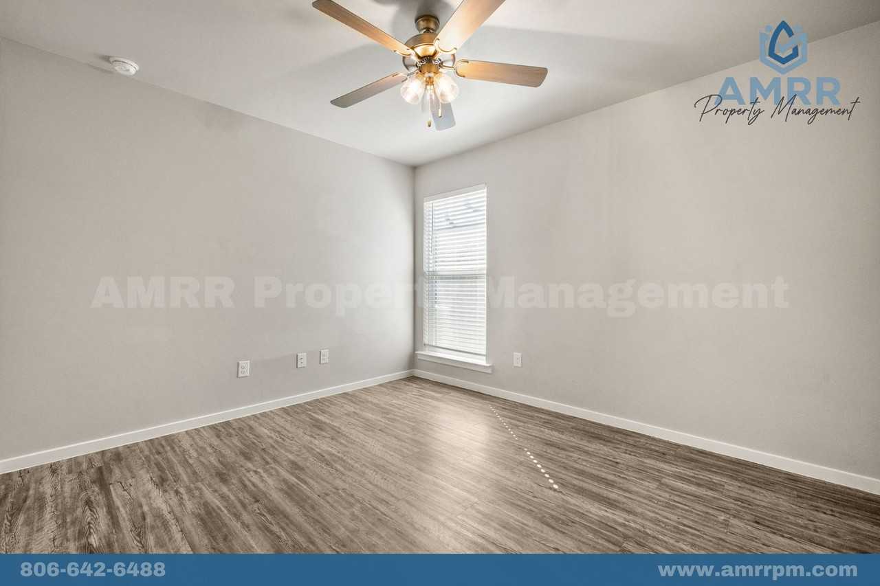 1905 Kirksey Ave - Photo 6 of 26