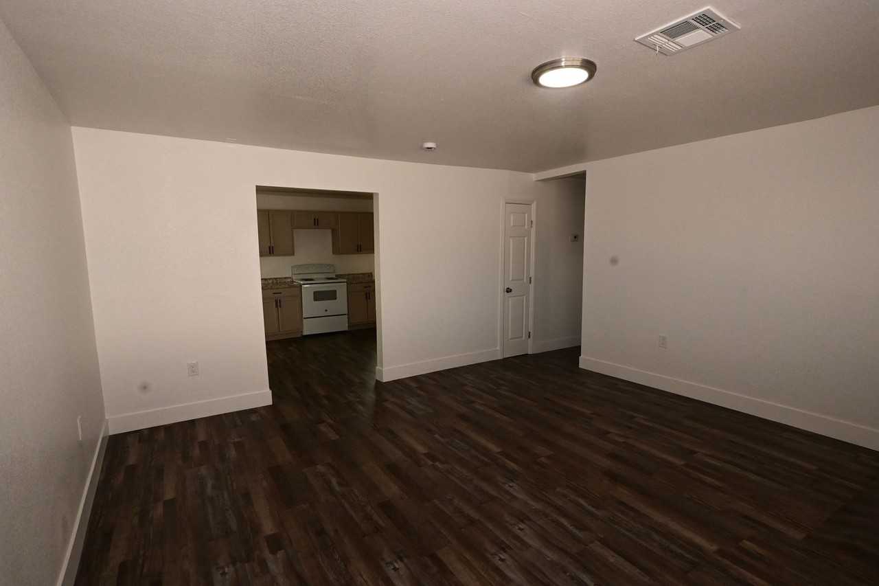 1007 C Street #1 - Photo 5 of 28