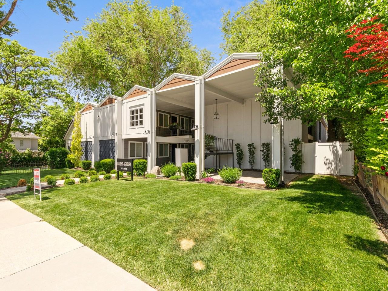 In the Heart of 9th & 9th! - Photo 7 of 8