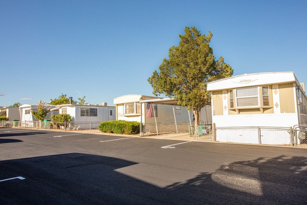 Mobile Home Living - Photo 3 of 8