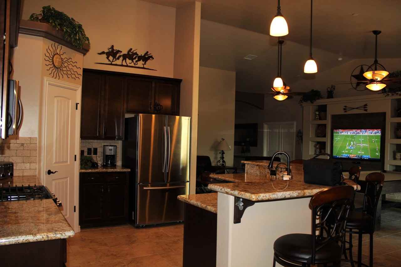 1074 Gleneagles Dr - Photo 6 of 41