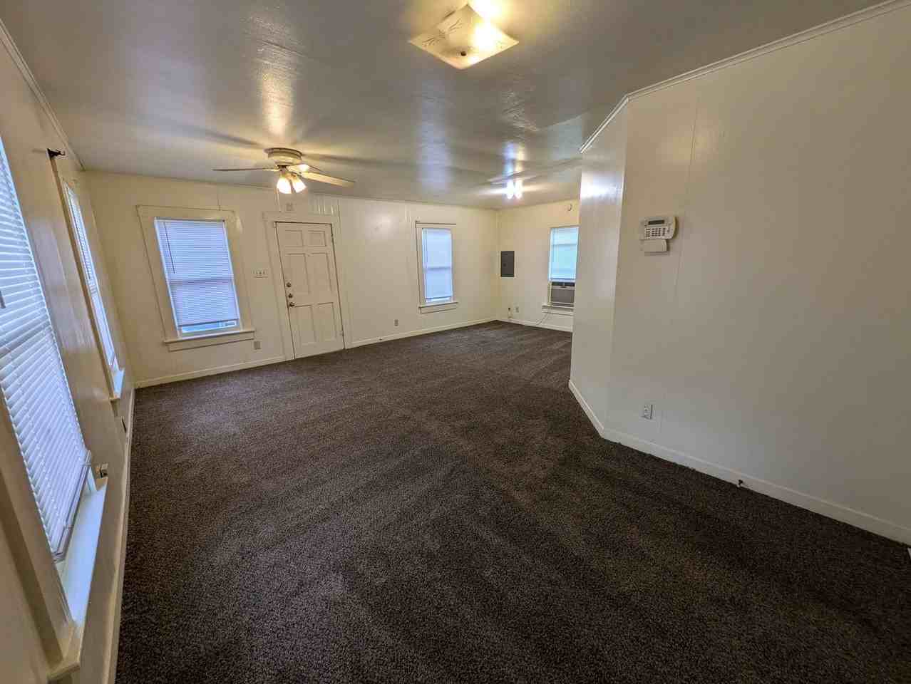 1269 Oregon Ave - Photo 3 of 14