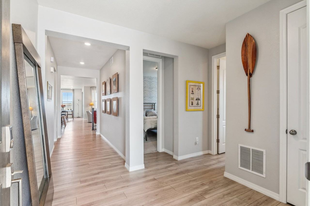 7787 Fraser River Cir - Photo 4 of 47