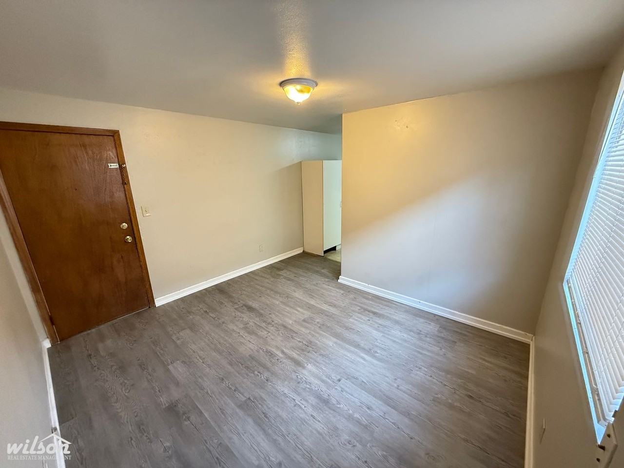 1501 W Yakima Ave - Photo 3 of 21