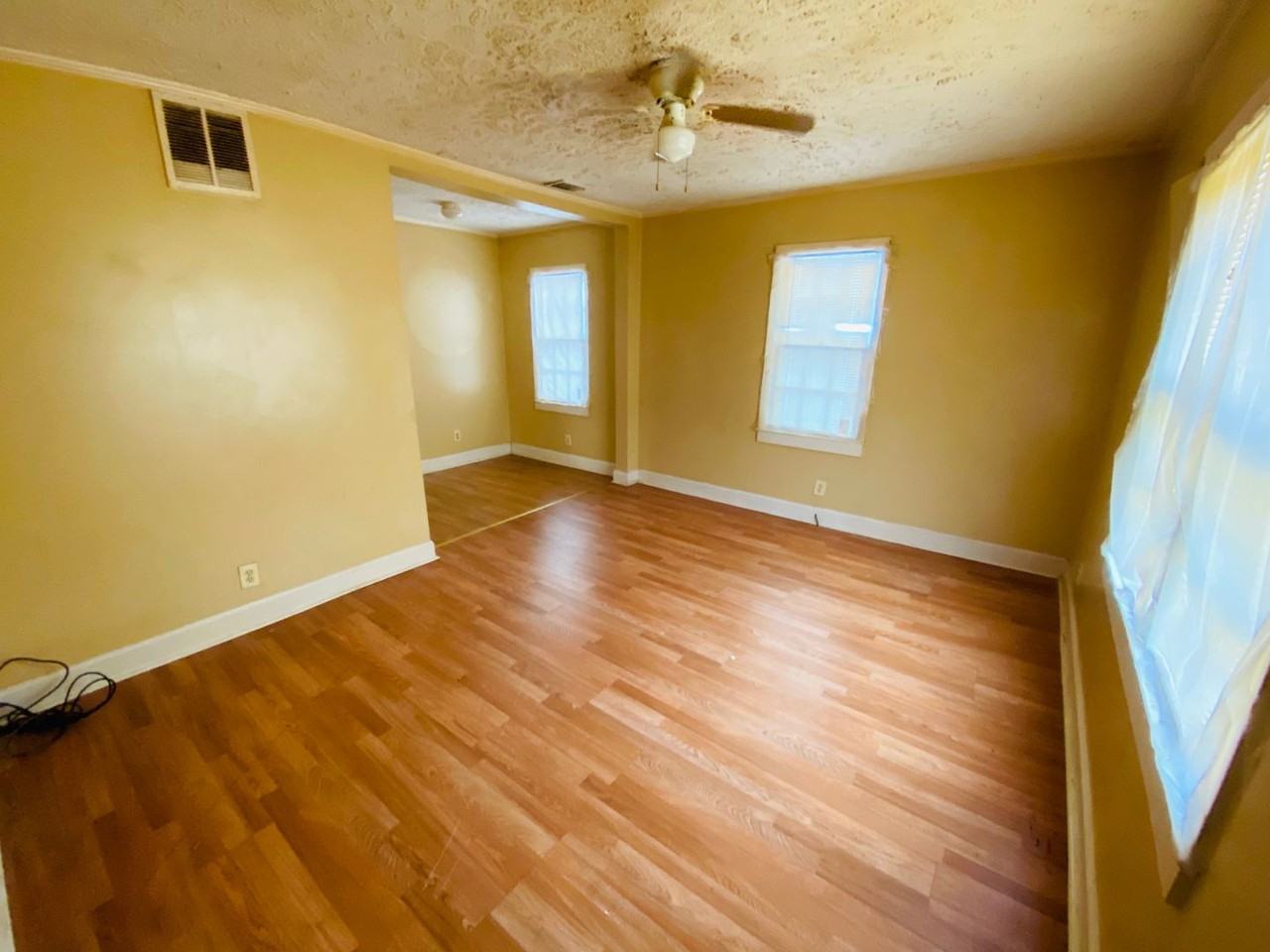 831 Hamilton Ct - Photo 5 of 10