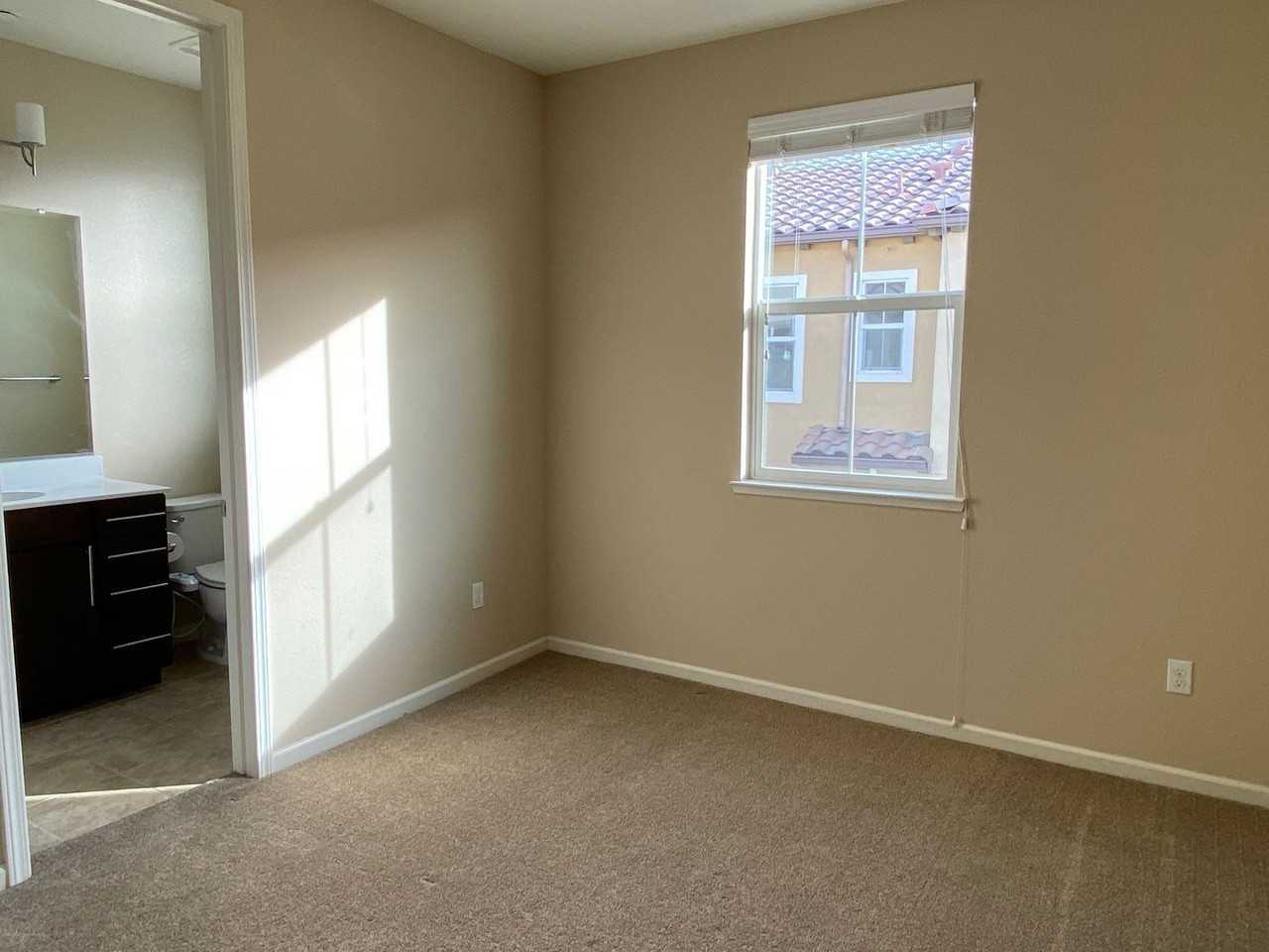 626 Barcelona Loop - Photo 7 of 10