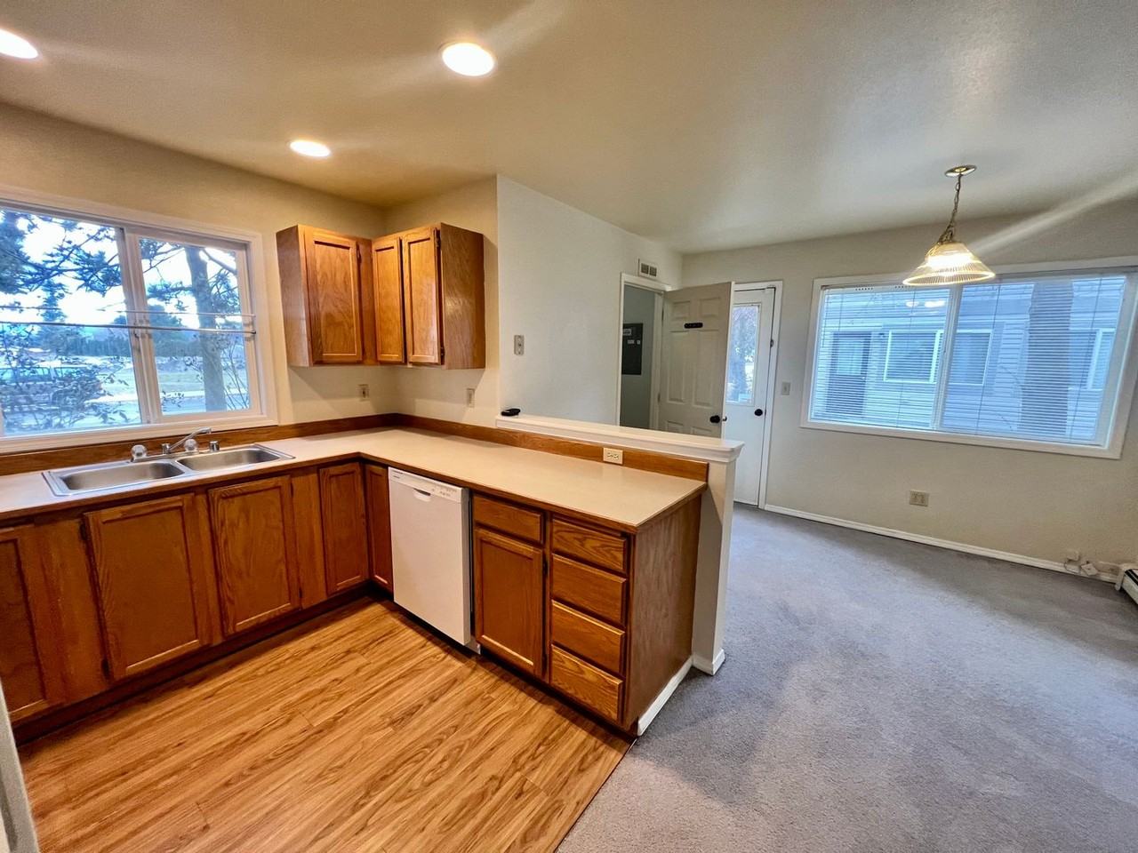 209 E 18th Ave #28 - Photo 5 of 21