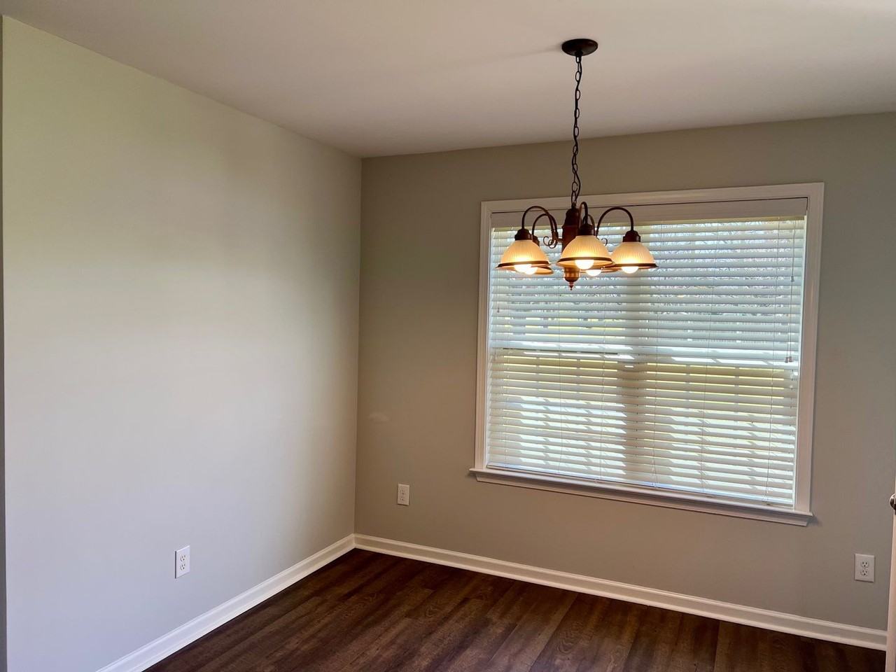 1372 Lovers Lane Rd - Photo 2 of 12