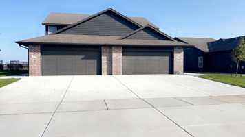 featured image of 16680 Lynndale St