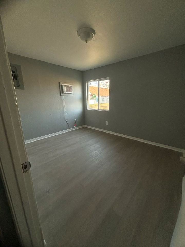1511 1511 22nd St. Lubbock TX - Photo 3 of 7