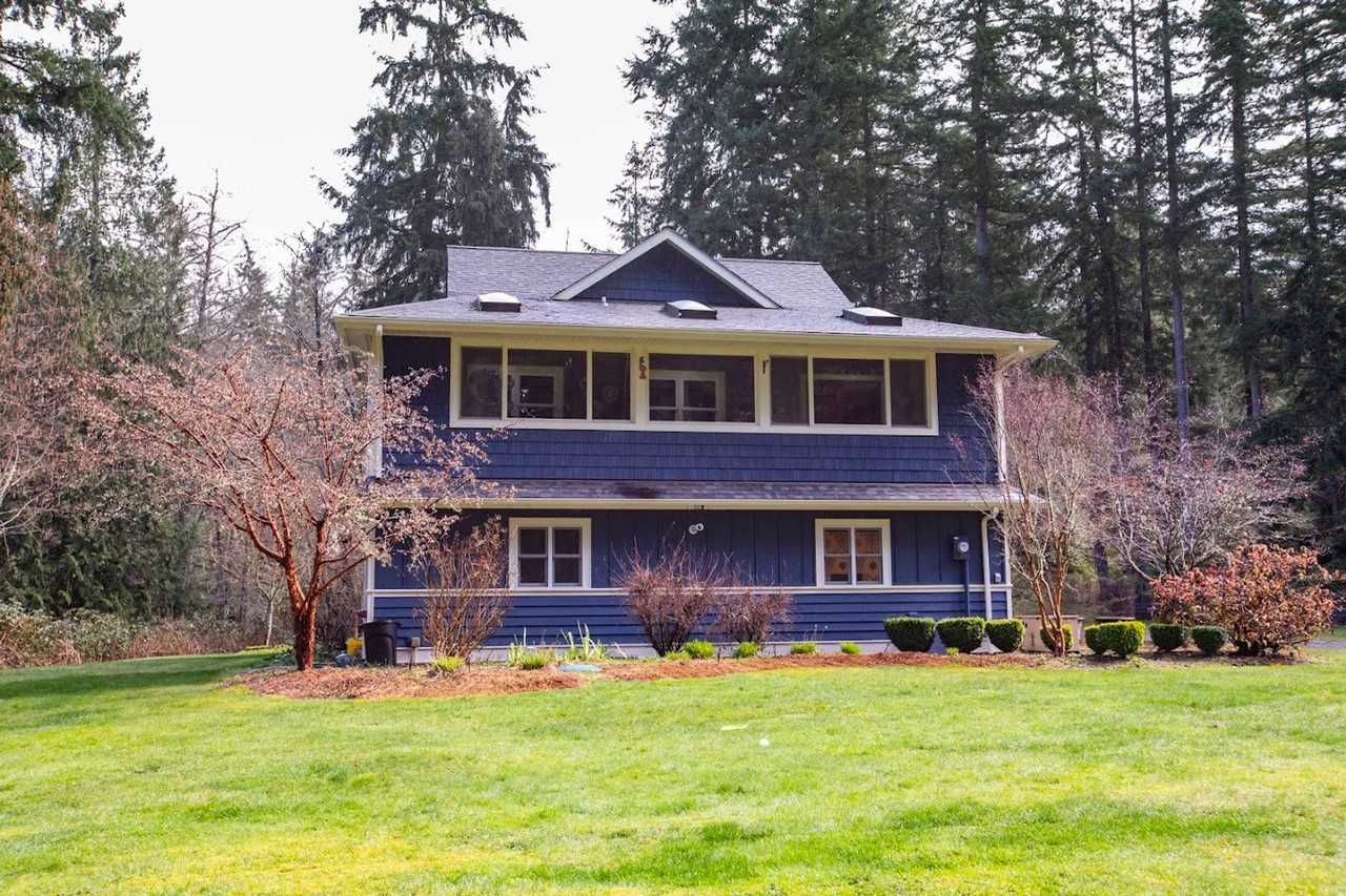 4273 Blossom Dr - Photo 2 of 39