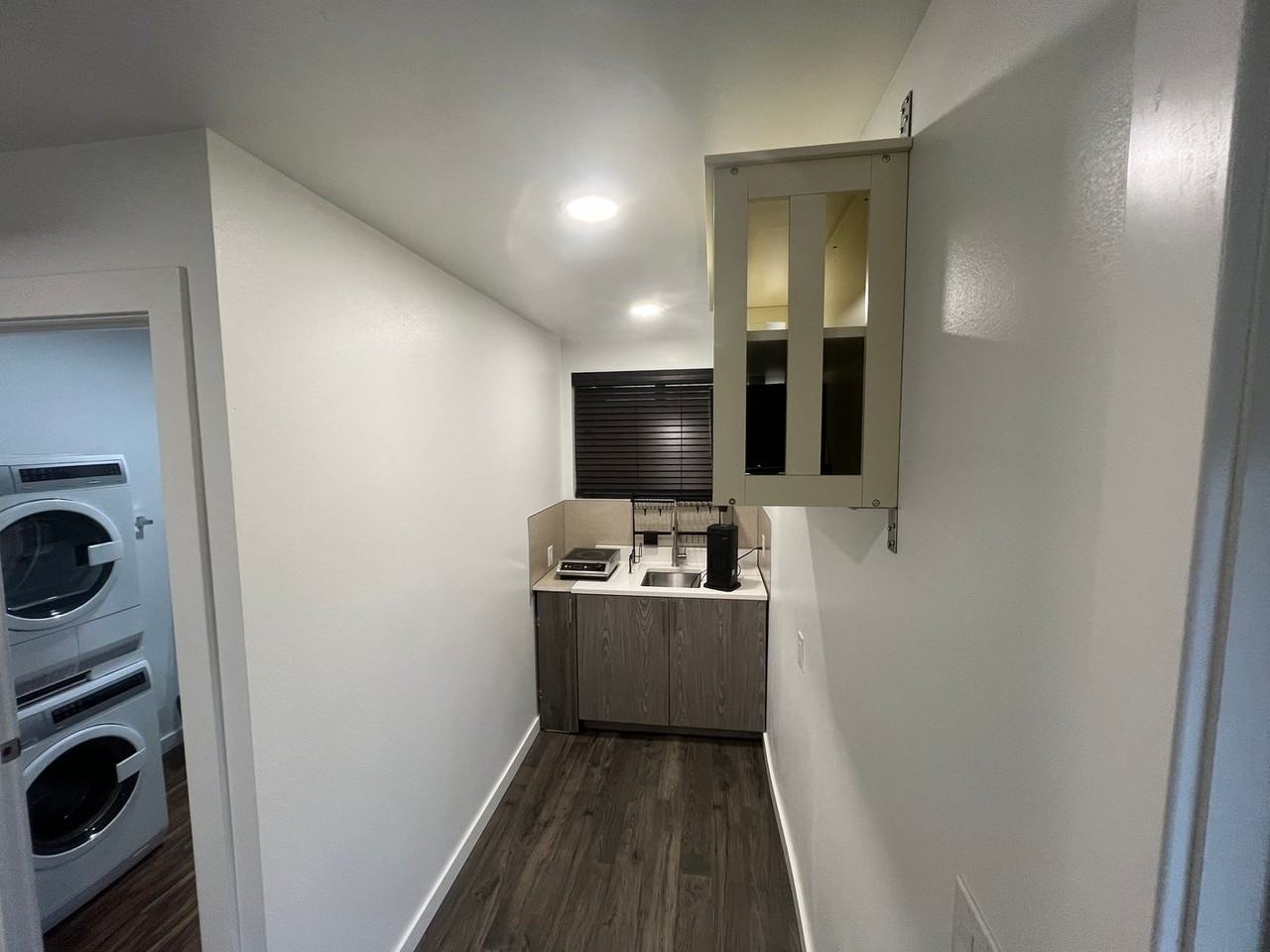 220 Belmark Ave - Photo 3 of 14