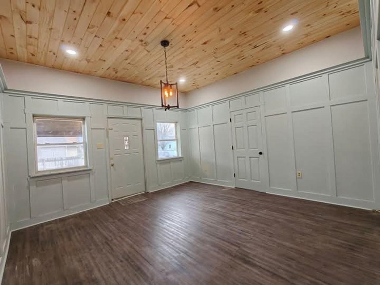 817 Indiana Ave - Photo 5 of 23