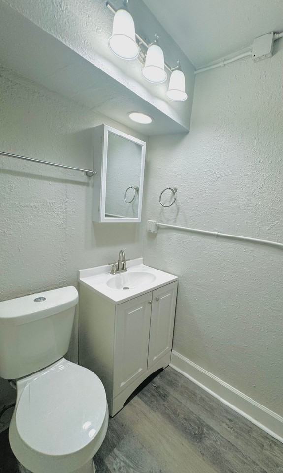 Discover Chic & Convenient Living at Robinson Gardens Apartments located in Marietta! - Photo 6 of 15