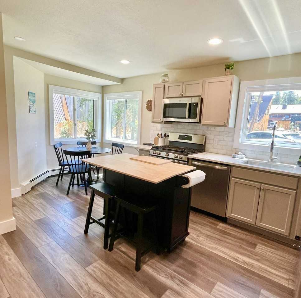 1128 Winter Park Drive, Unit 8 - Photo 6 of 27