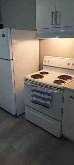 4811 53a St #12 - Photo 2 of 15