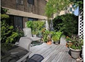 featured image of 439 W 43rd St