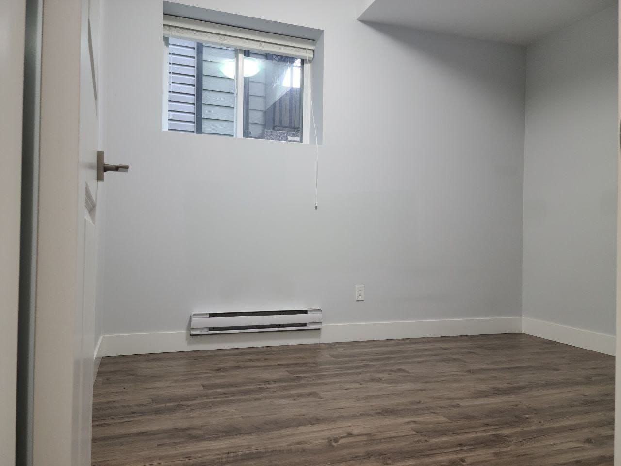 3386 Gislason Avenue - Photo 4 of 10