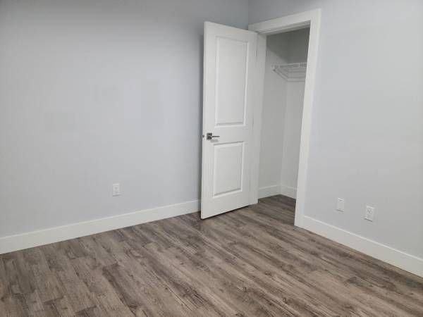 3386 Gislason Avenue - Photo 7 of 10