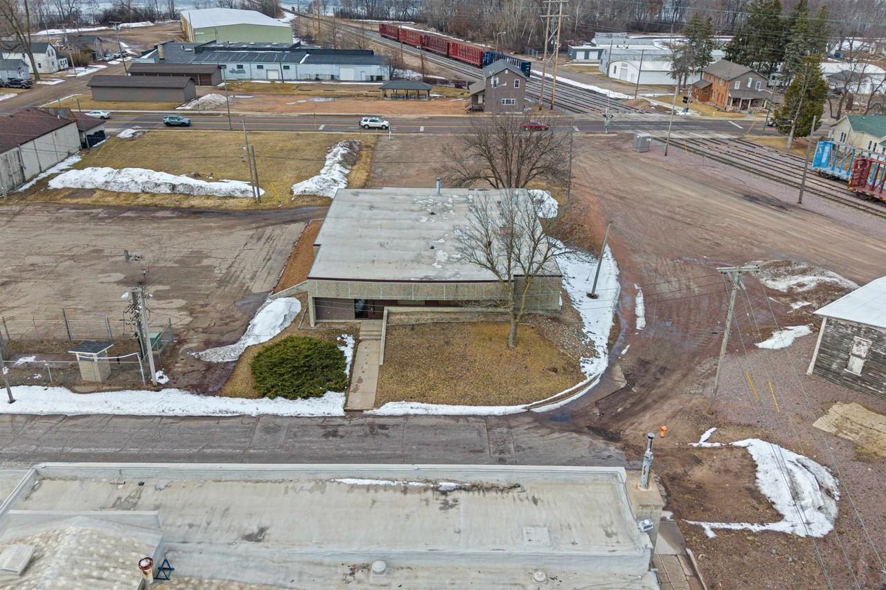 1431 2nd St N - Photo 5 of 41