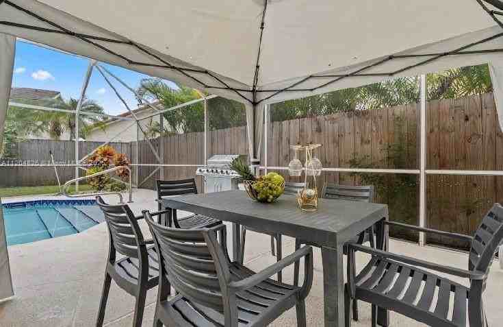 2002 Lake Breeze Ct #0 - Photo 5 of 37