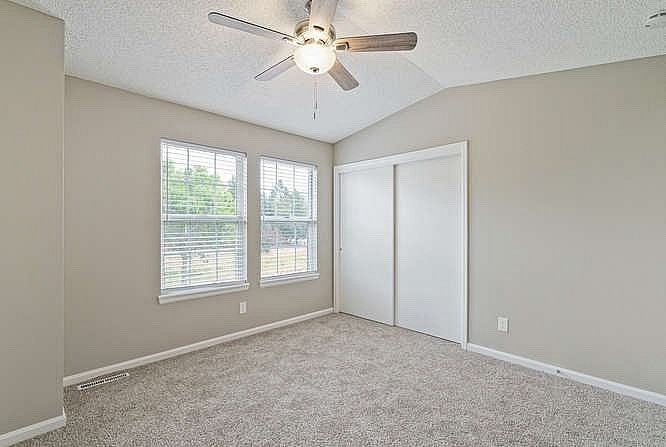 Garden Park Townhomes - Photo 6 of 25