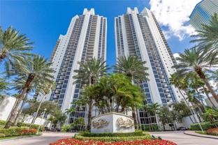 19111 19111 Collins Ave 2+DEN 3 BATH #1007 - Photo 1 of 1