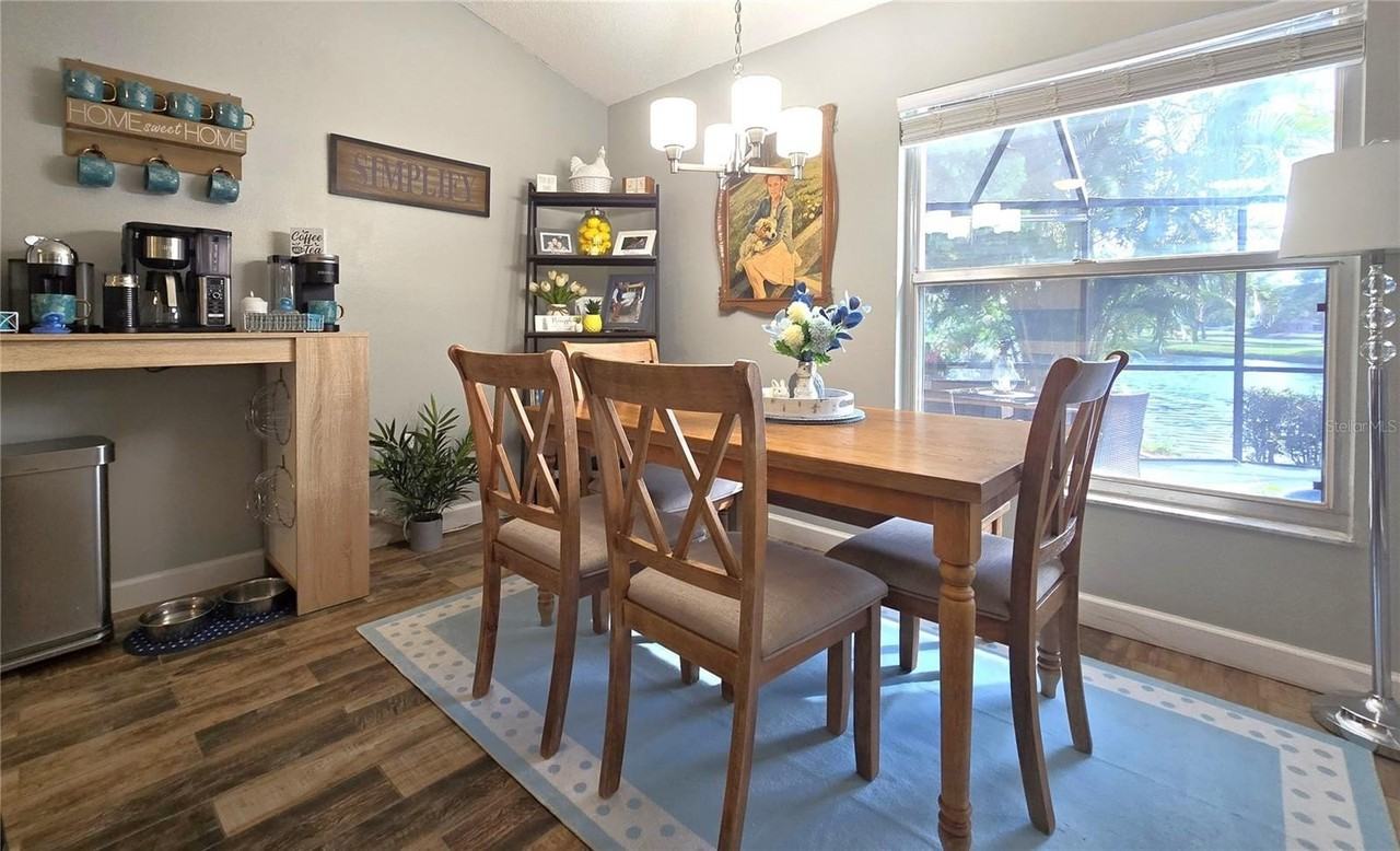 612 49th St E - Photo 6 of 12