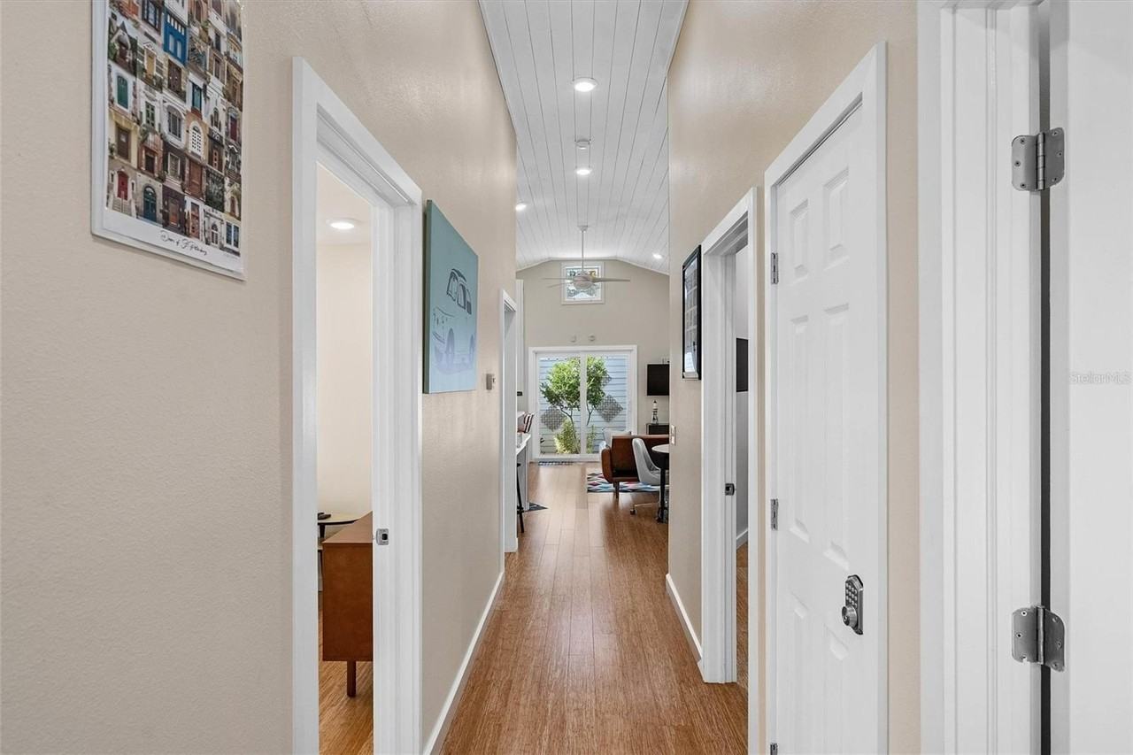 1500 9th Ave N - Photo 3 of 33