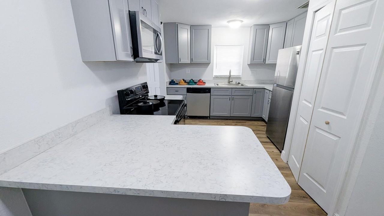 Se Drew Rd - Photo 2 of 13