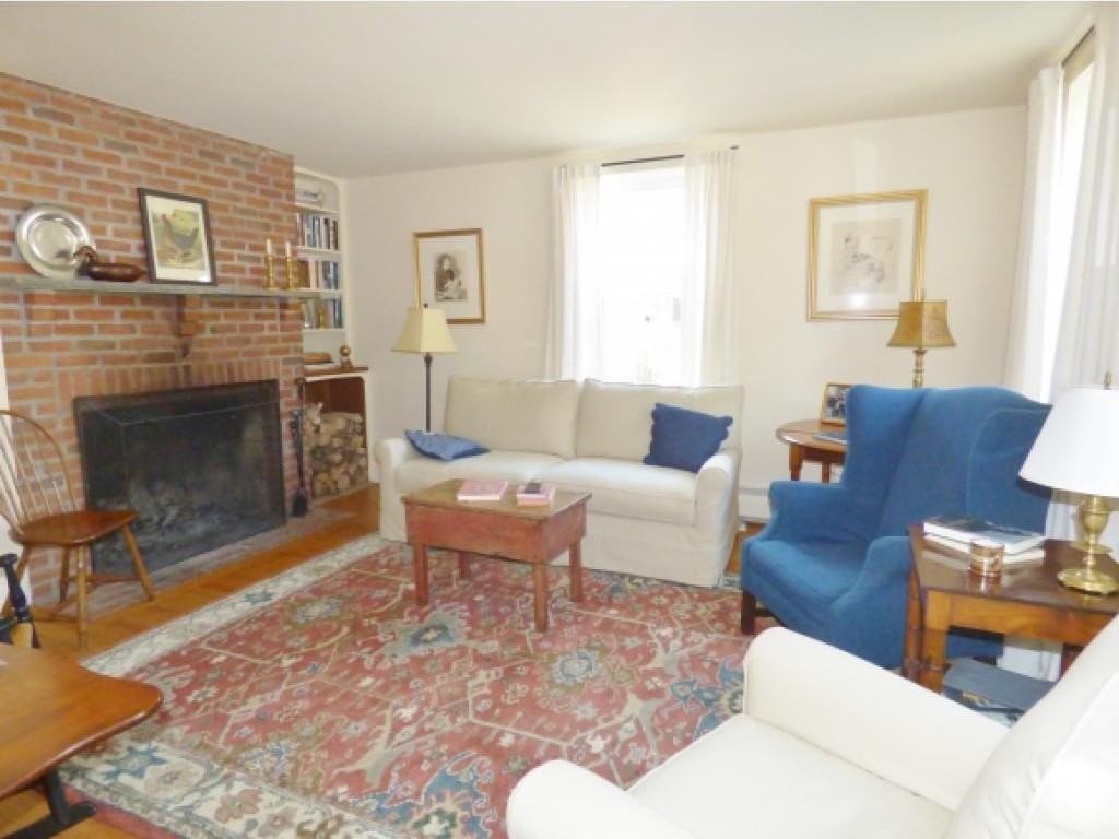 194 Main St - Photo 6 of 32