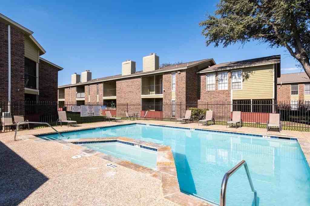 8383 La Prada Dr - Photo 5 of 14