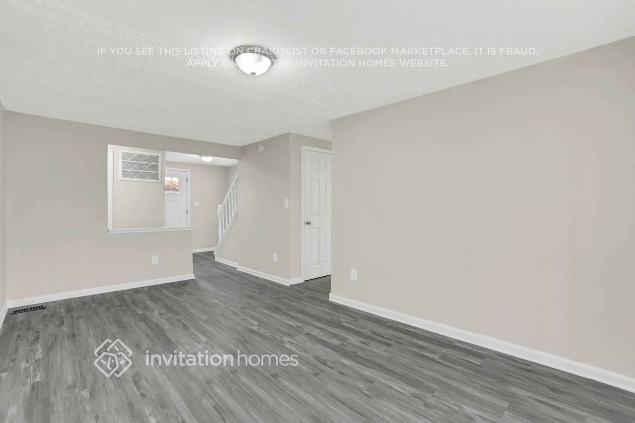 3799 Radcliffe Blvd - Photo 2 of 18