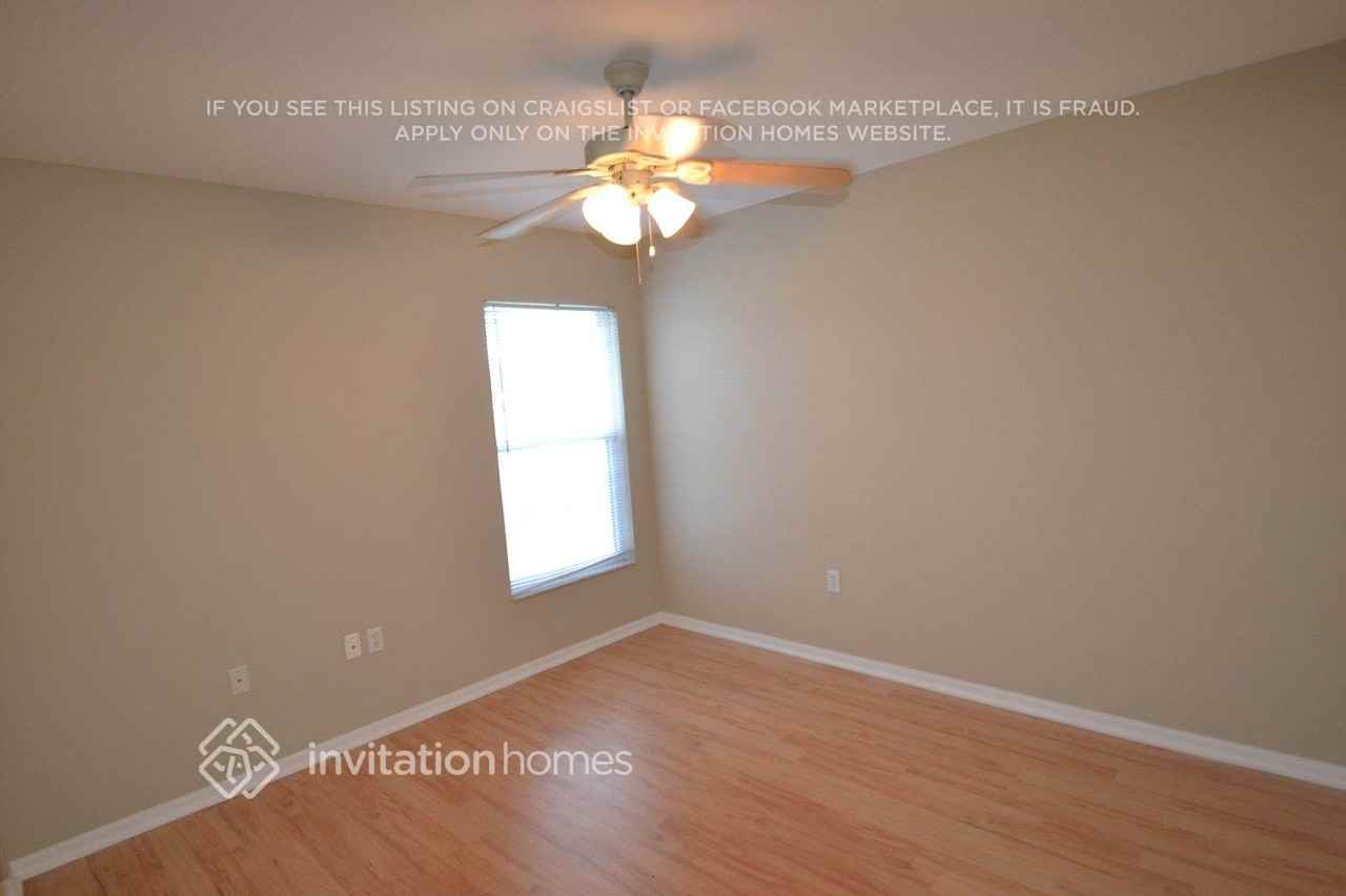 4923 23rd St E - Photo 5 of 11