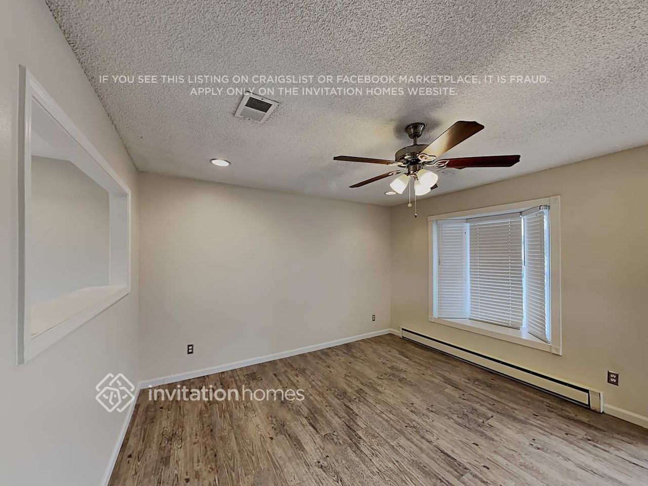 17859 E Hawaii Pl - Photo 4 of 11