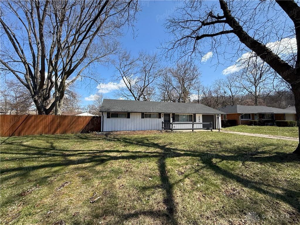 3590 Hertland Dr - Photo 2 of 39