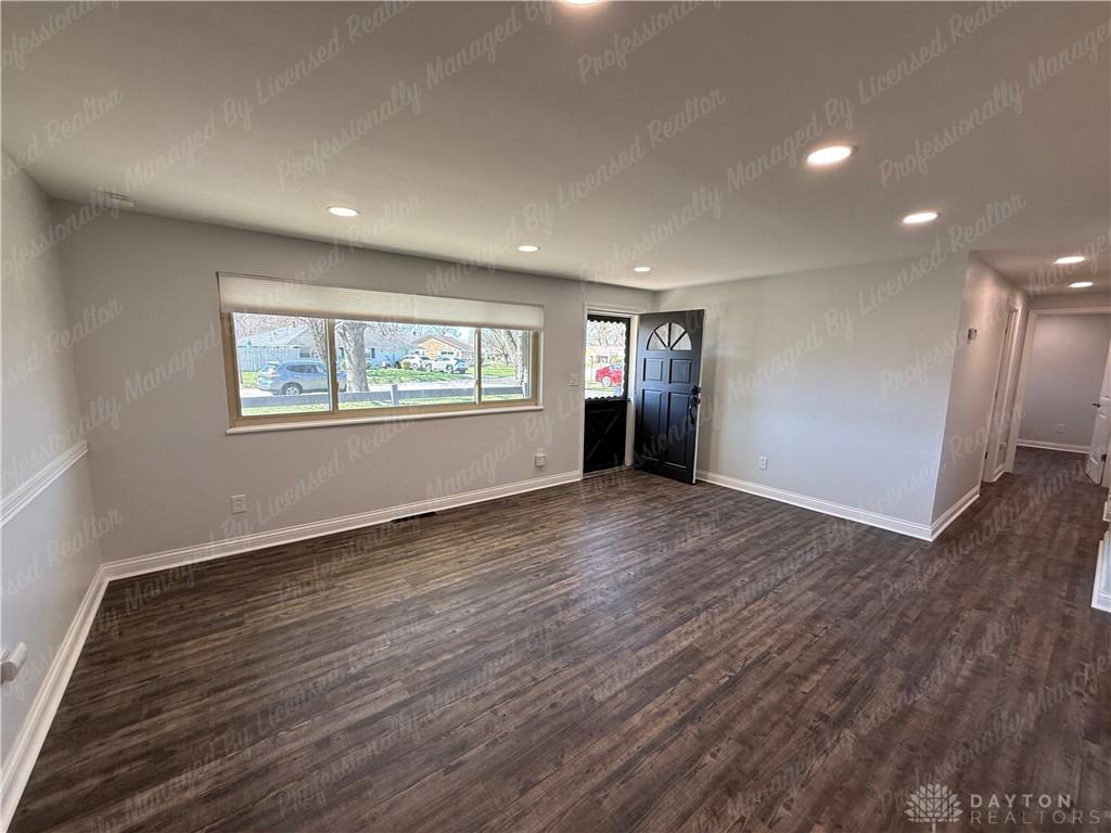 3590 Hertland Dr - Photo 6 of 39