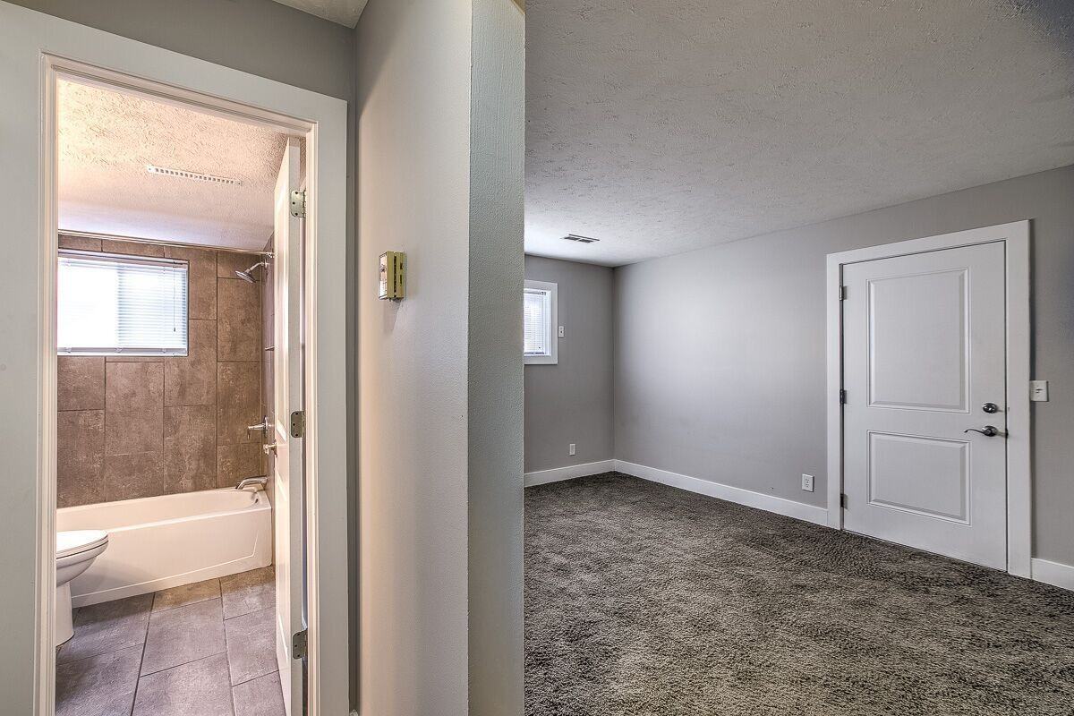 Eleanor - Photo 5 of 21