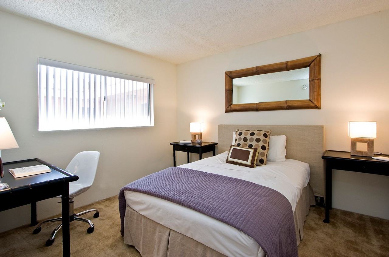 Trojan Plaza Apartments - Photo 2 of 28