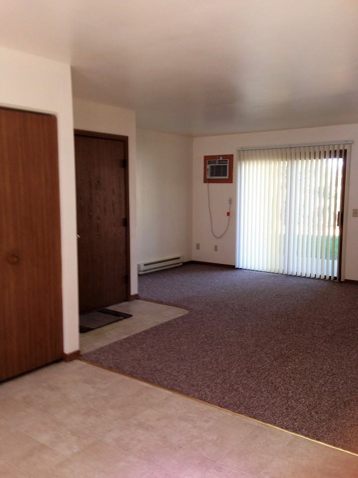 JDC Apartments - Photo 2 of 3