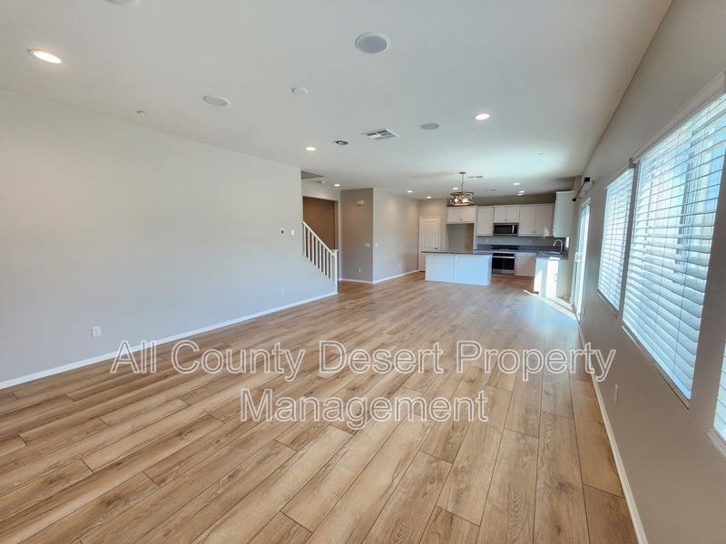 84649 Merus Ave - Photo 2 of 36