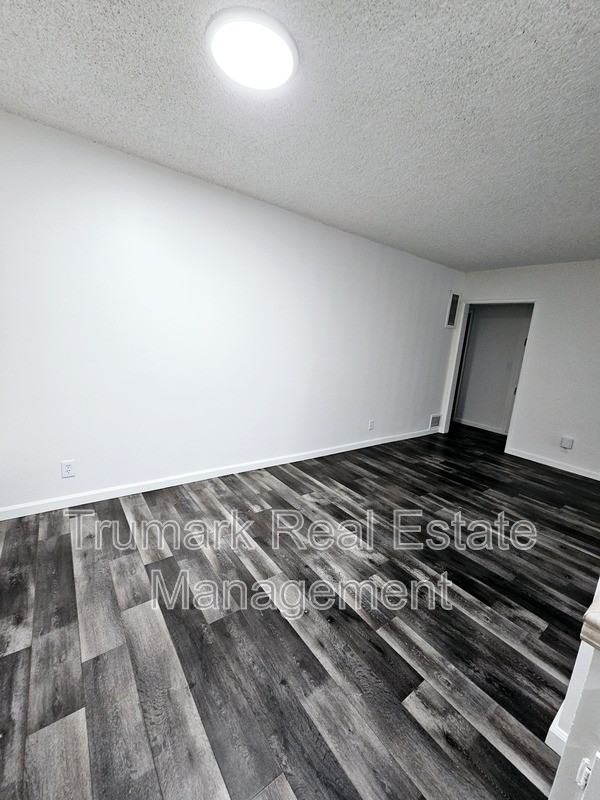 621 W California Ave #2 - Photo 5 of 15