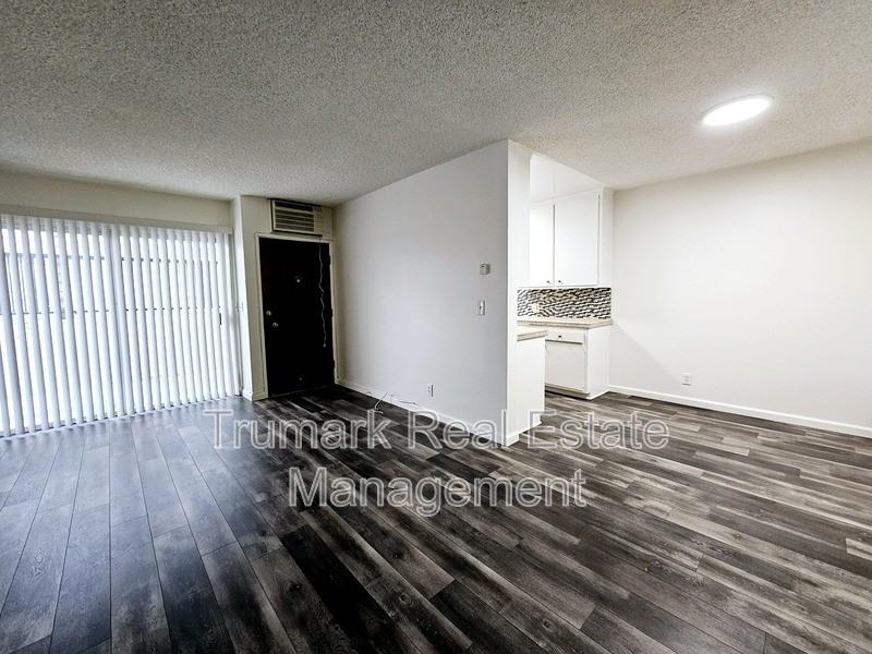 621 W California Ave #2 - Photo 7 of 15