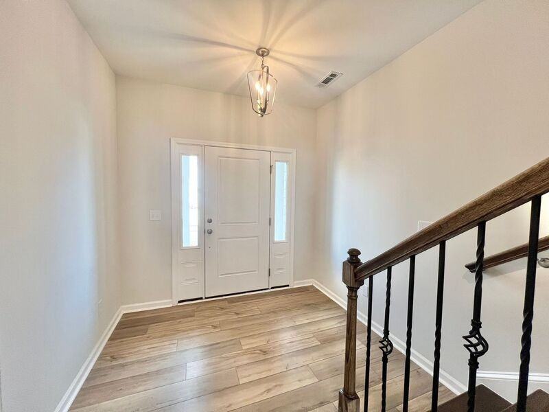 109 Hickory Plains Rd - Photo 2 of 33