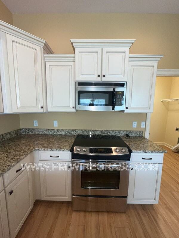 306 Hidden Creek Cir #1 - Photo 3 of 50