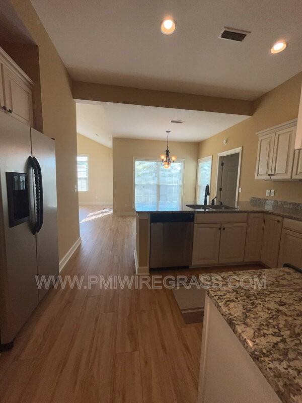 306 Hidden Creek Cir #1 - Photo 4 of 50