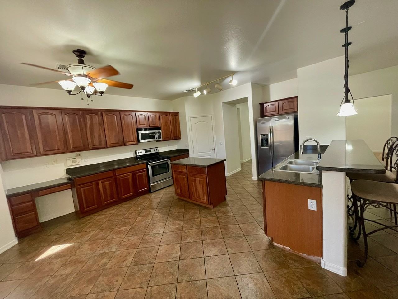 17449 W Crocus Dr - Photo 2 of 44