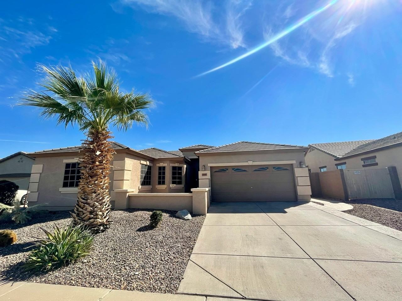 17449 W Crocus Dr - Photo 3 of 44