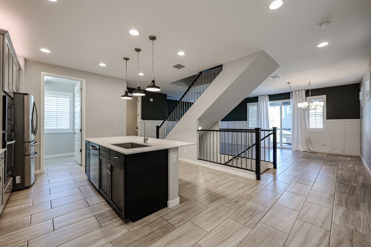 7067 W Jasper Dr - Photo 3 of 50